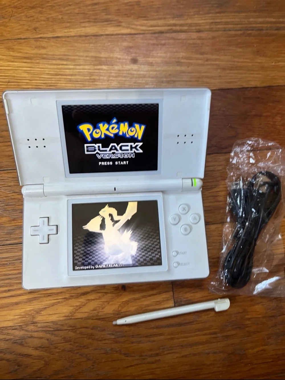 Nintendo DS Lite Handheld Console Pokémon black white Mario Zelda Kirby
